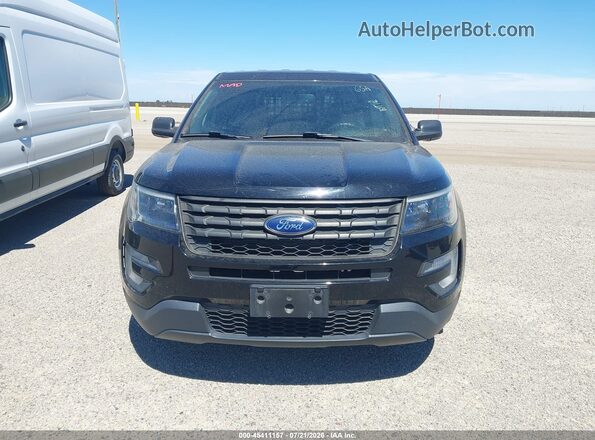 1FM5K8AR2HGE14066 2017 FORD UTILITY POLICE INTERCEPTOR Black 360 interior view