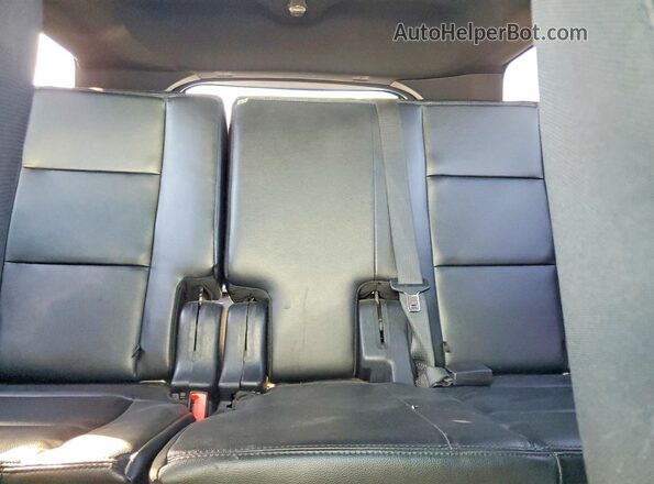 1FM5K8AR3GGA04455 2016 FORD EXPLORER White Widok tylnych siedzeń