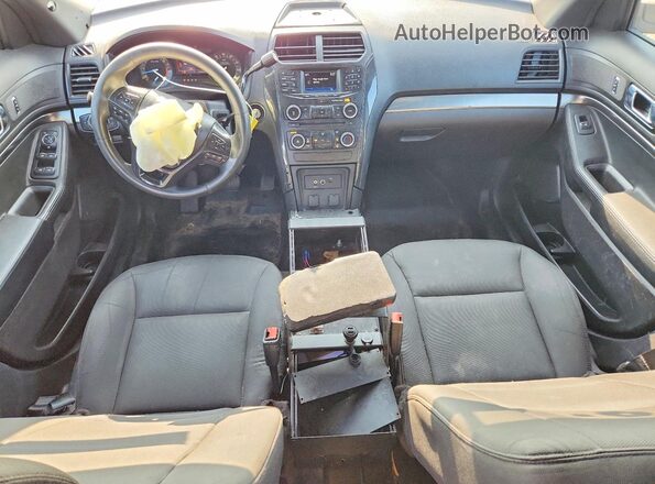 1FM5K8AR4HGD26829 2017 FORD EXPLORER Черный Вид панели приборов