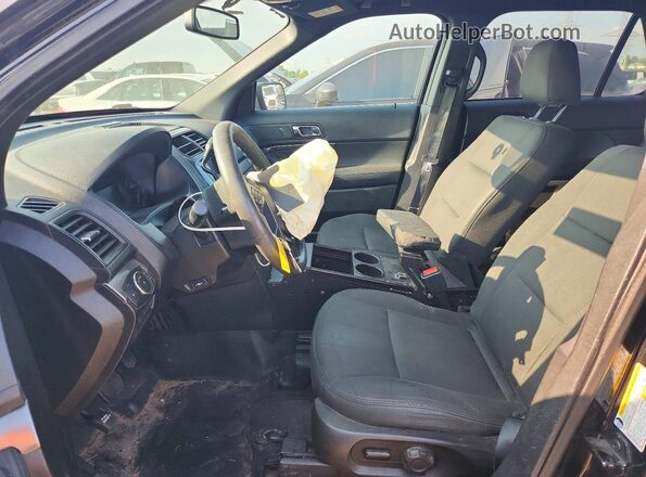 1FM5K8AR4HGD26829 2017 FORD EXPLORER Черный Вид салона спереди