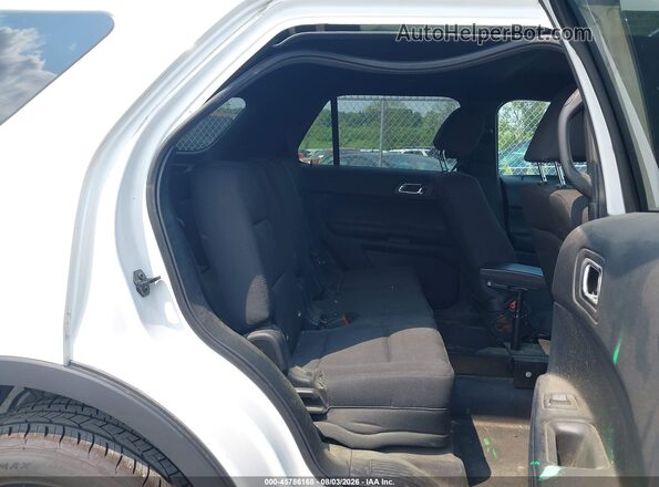 1FM5K8AR5GGA37330 2016 FORD UTILITY POLICE INTERCEPTOR White VIN կոդի պիտակի տեսք