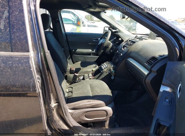 1FM5K8AR5JGC49572 2018 FORD POLICE INTERCEPTOR Black Вид салону спереду