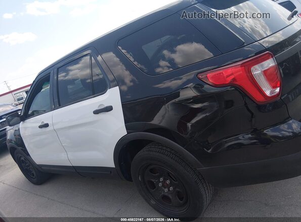 1FM5K8AR6HGA36463 2017 FORD UTILITY POLICE INTERCEPTOR Black Widok wnętrza 360 stopni