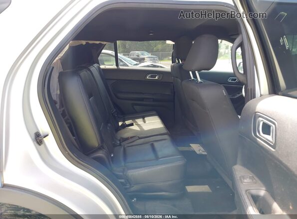 1FM5K8AR7HGE14029 2017 FORD UTILITY POLICE INTERCEPTOR Silver Вид наклейки з VIN-кодом