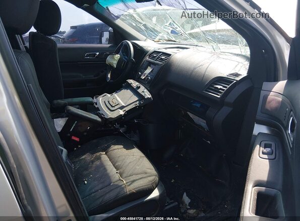 1FM5K8AR8GGC26036 2016 FORD UTILITY POLICE INTERCEPTOR Silver Widok wnętrza z przodu