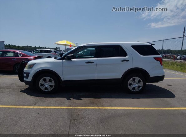 1FM5K8AR8GGD31305 2016 FORD UTILITY POLICE INTERCEPTOR White Widok wnętrza 360 stopni