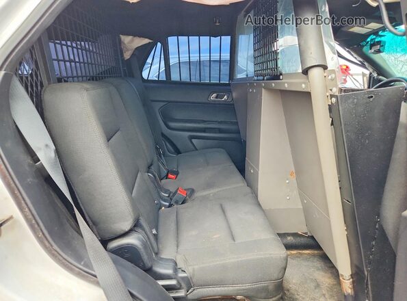 1FM5K8AR8HGA62627 2017 FORD EXPLORER Белый Вид задних сидений