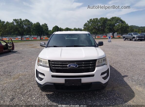 1FM5K8AR8HGE14041 2017 FORD UTILITY POLICE INTERCEPTOR Белый Вид щитка приборов
