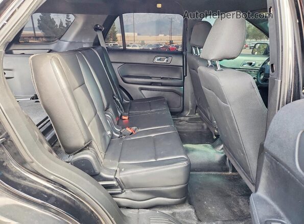 1FM5K8ARXHGA17477 2017 FORD EXPLORER Black Вид задньої частини салону
