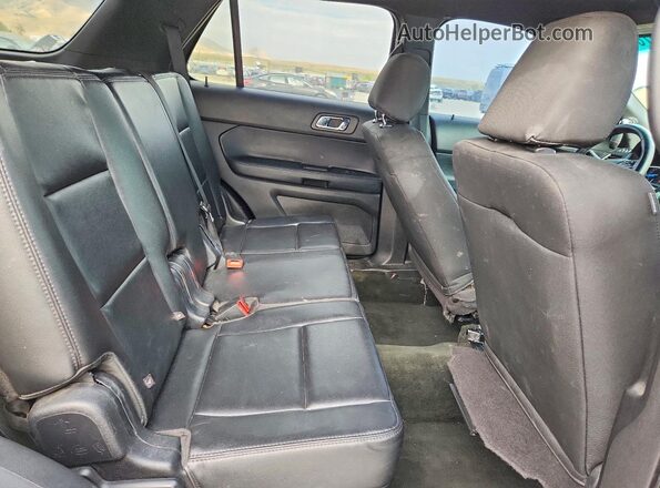 1FM5K8AT3GGC42141 2016 FORD EXPLORER White Vista de los asientos traseros
