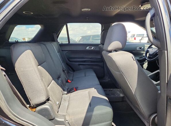 1FM5K8AT3HGE29817 2017 FORD EXPLORER Black Rear interior view
