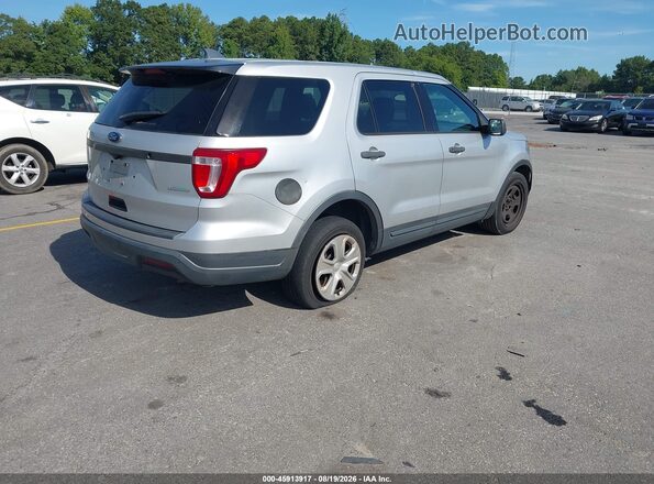 1FM5K8AT4JGA58317 2018 FORD POLICE INTERCEPTOR Silver Rear right