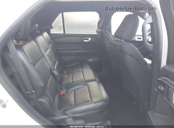 1FM5K8AW0LGC02426 2020 FORD POLICE INTERCEPTOR White Widok naklejki z numerem VIN