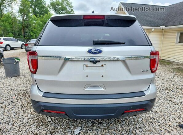 1FM5K8B80JGC66432 2018 FORD EXPLORER Silver Vista trasera