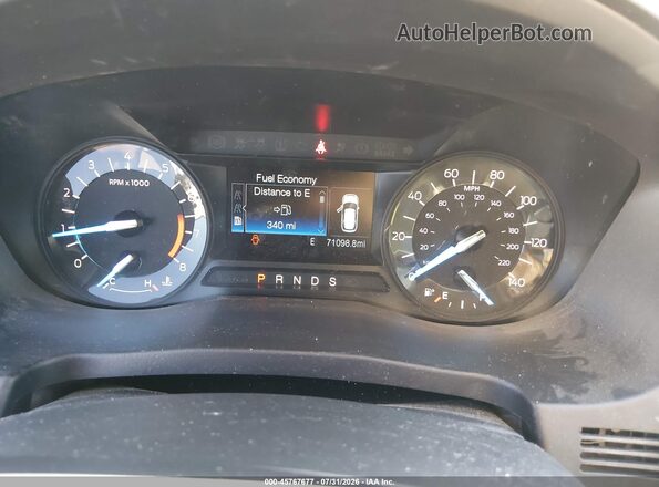 1FM5K8B81HGD22999 2017 FORD EXPLORER White Widok tylnych siedzeń