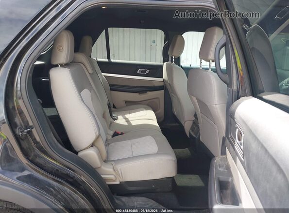 1FM5K8B82JGC45372 2018 FORD EXPLORER Black Вид наклейки з VIN-кодом