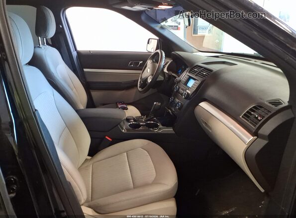 1FM5K8B83JGC45333 2018 FORD EXPLORER Черный Вид салона спереди
