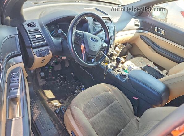 1FM5K8B85HGD07132 2017 FORD EXPLORER Черный Вид панели приборов