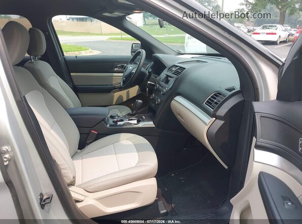 1FM5K8B85JGC45561 2018 FORD EXPLORER Silver წინა სალონის ხედი