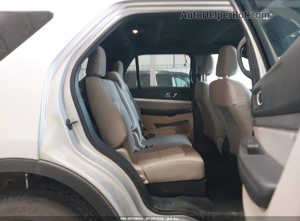 1FM5K8B87JGC45660 2018 FORD EXPLORER Silver Вид наклейки з VIN-кодом