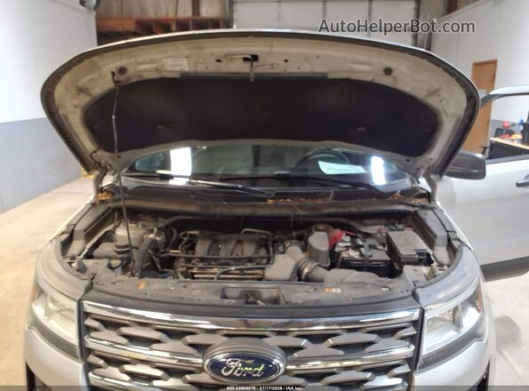1FM5K8B88JGC45408 2018 FORD EXPLORER Silver Widok z tyłu