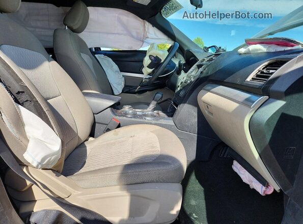 1FM5K8B88JGC86203 2018 FORD EXPLORER Серебряный Вид салона спереди