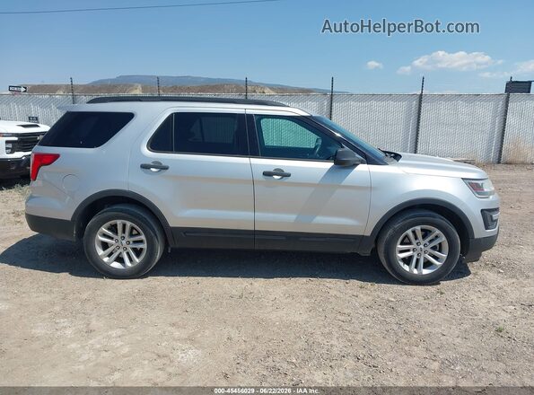 1FM5K8B8XHGC91932 2017 FORD EXPLORER Silver Vista interior trasera