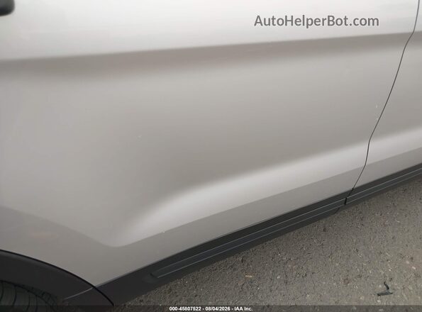 1FM5K8BH1JGC45251 2018 FORD EXPLORER Silver Widok z przodu