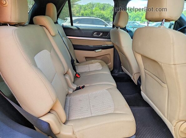 1FM5K8BH2HGC28677 2017 FORD EXPLORER Black Вид задньої частини салону