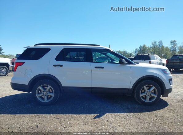 1FM5K8BH8JGC45232 2018 FORD EXPLORER White Widok wnętrza z tyłu