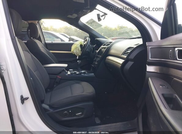 1FM5K8D81JGA75809 2018 FORD EXPLORER White Vista interior delantera