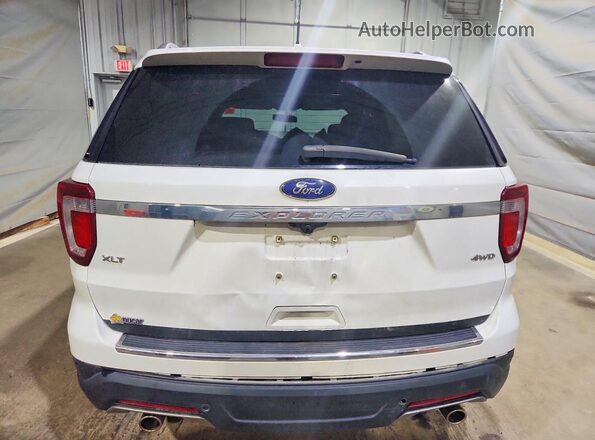 1FM5K8D81JGC10982 2018 FORD EXPLORER White Rear view