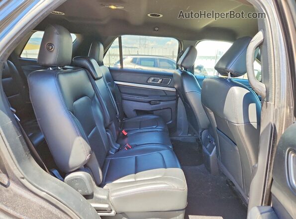 1FM5K8D81KGA41113 2019 FORD EXPLORER Charcoal Vista interior trasera