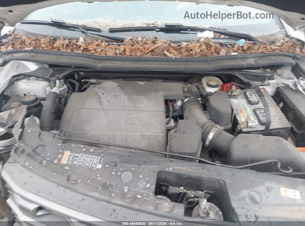 1FM5K8D82HGA85601 2017 FORD EXPLORER Белый Вид сзади