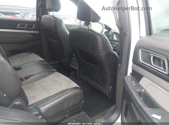 1FM5K8D82HGA85601 2017 FORD EXPLORER Белый Вид наклейки с VIN-кодом