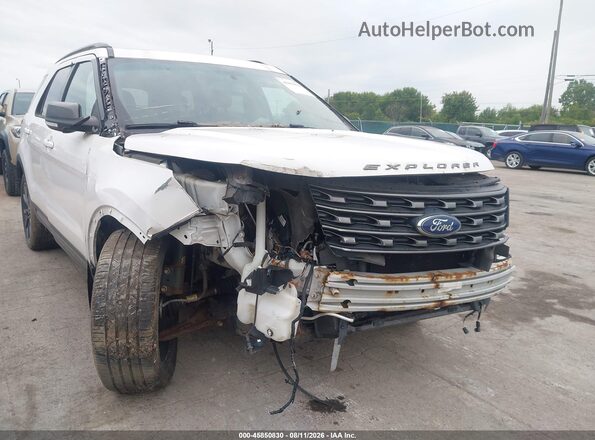 1FM5K8D82HGA85601 2017 FORD EXPLORER Белый Вид спереди