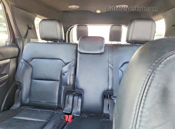 1FM5K8D82HGD03231 2017 FORD EXPLORER Silver Vista de los asientos traseros