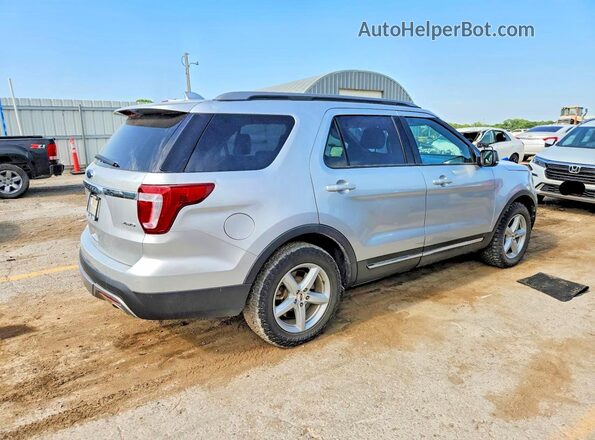 1FM5K8D82HGD03231 2017 FORD EXPLORER Silver Trasero derecho
