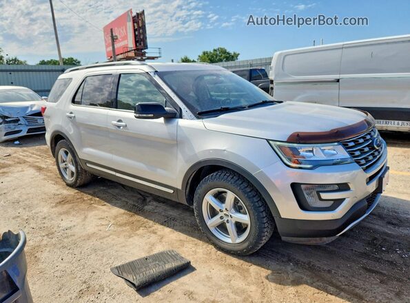 1FM5K8D82HGD03231 2017 FORD EXPLORER Silver Delantero derecho