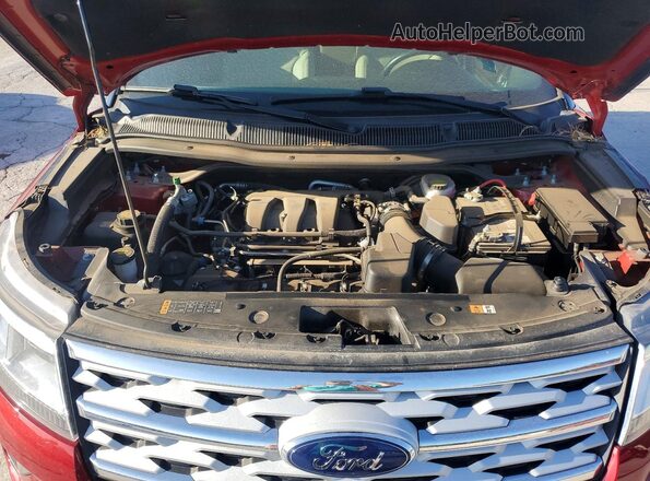1FM5K8D82JGC70978 2018 FORD EXPLORER Красный Вид задней части салона