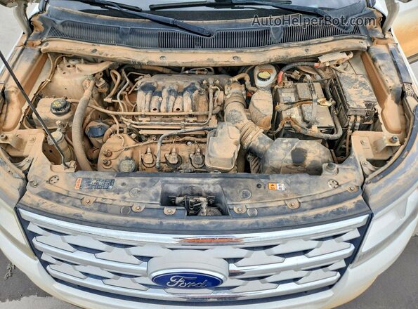 1FM5K8D82KGB29197 2019 FORD EXPLORER White Rear interior view