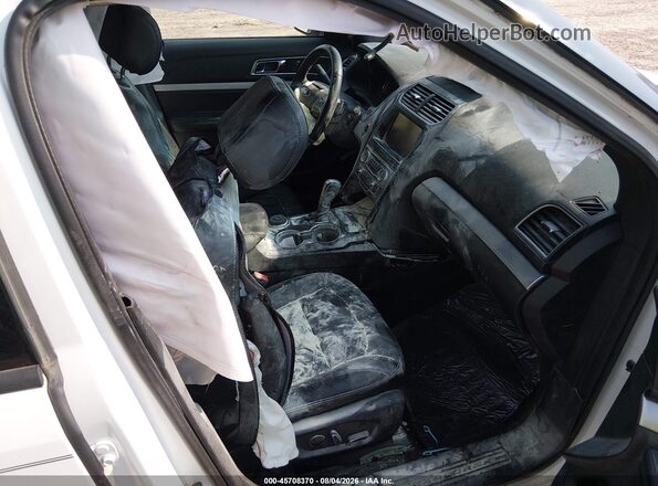 1FM5K8D83GGD34471 2016 FORD EXPLORER White Вид салону спереду