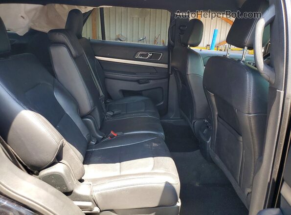 1FM5K8D83JGA80140 2018 FORD EXPLORER Black Widok wnętrza z tyłu