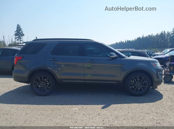 1FM5K8D84HGA34374 2017 FORD EXPLORER Black Widok wnętrza z tyłu