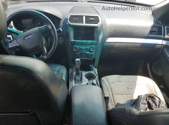 1FM5K8D84HGA57413 2017 FORD EXPLORER Silver წინა პანელის ხედი