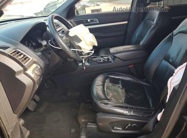 1FM5K8D84HGE17375 2017 FORD EXPLORER Black Widok wnętrza z przodu
