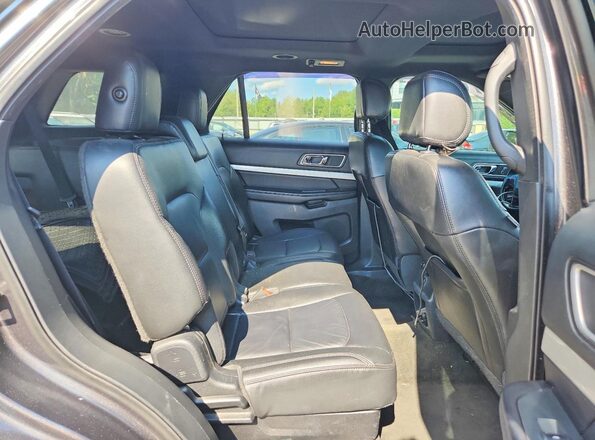 1FM5K8D85GGC28359 2016 FORD EXPLORER Gray Rear interior view