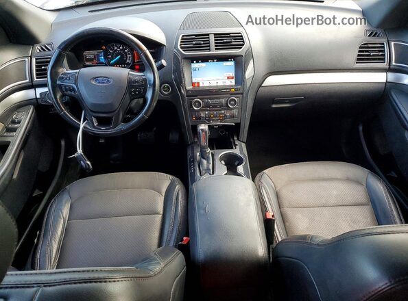 1FM5K8D86HGD47989 2017 FORD EXPLORER White Вид панелі приладів