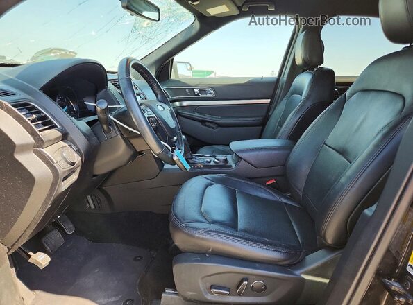 1FM5K8D86JGC66447 2018 FORD EXPLORER Черный Вид салона спереди