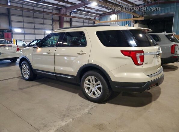 1FM5K8D86JGC93583 2018 FORD EXPLORER Бежевый Задняя левая четверть